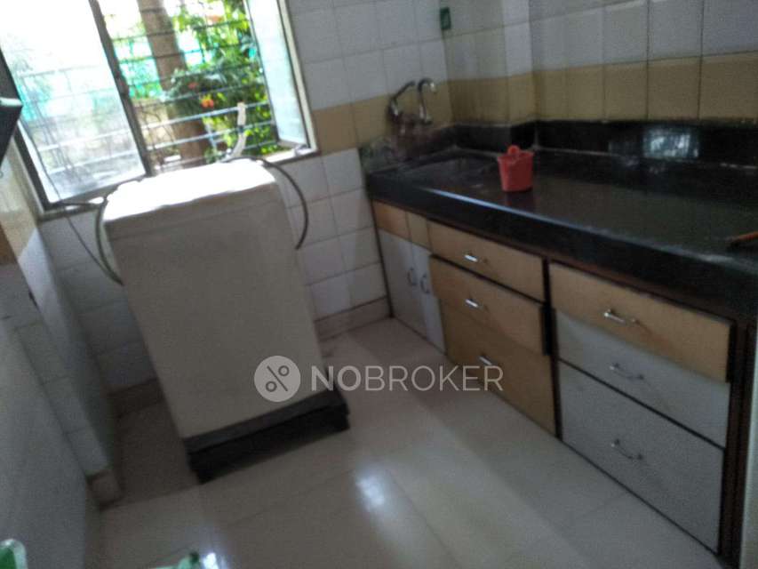 1 BHK Flat In Silver Sands For Sale  In Goregaon West