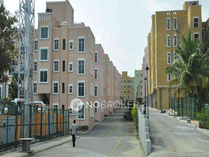 3 BHK Flat In Brigade Meadows for Rent  In Kanakapura 