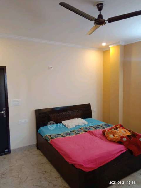 1 BHK Flat In Standalone Building  for Rent  In Sector 55