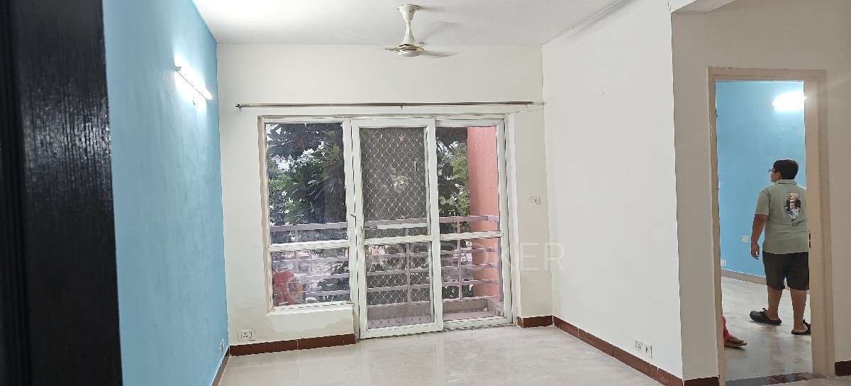 2 BHK Flat In Bptp Park Floors 2 , Sector 76 For Sale  In Sector 76