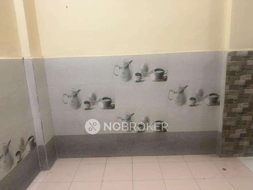 1 RK Flat In Mansarovar Complex for Rent  In Panvel