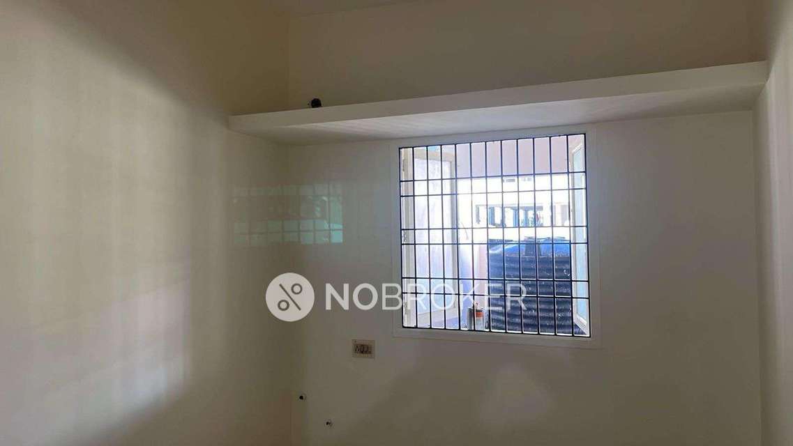 2 BHK Flat In Trinity Homes For Sale  In 77, 77, Kavimani St