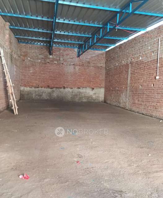 Godown/Warehouse in Gali No.8 , Sangam Vihar, Wazirabad, Delhi for Rent 