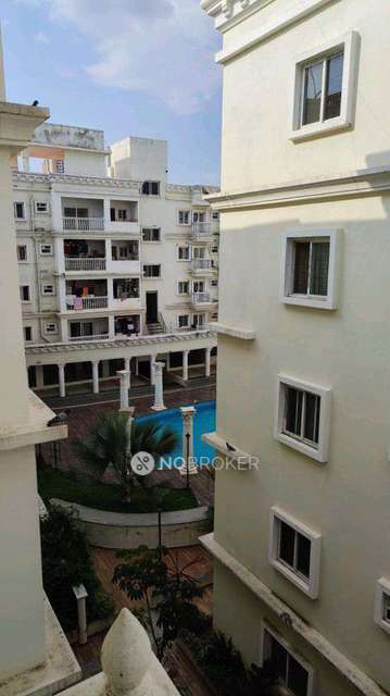 2 BHK Flat In Garuda Royal Homes For Sale  In Krishnarajapura