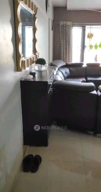 2 BHK Flat In Akar Pinnacle For Sale  In Borivali East