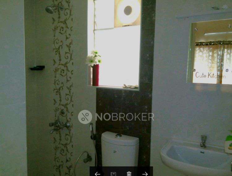 2 BHK Flat In Xs Real Symphony For Sale  In Padur