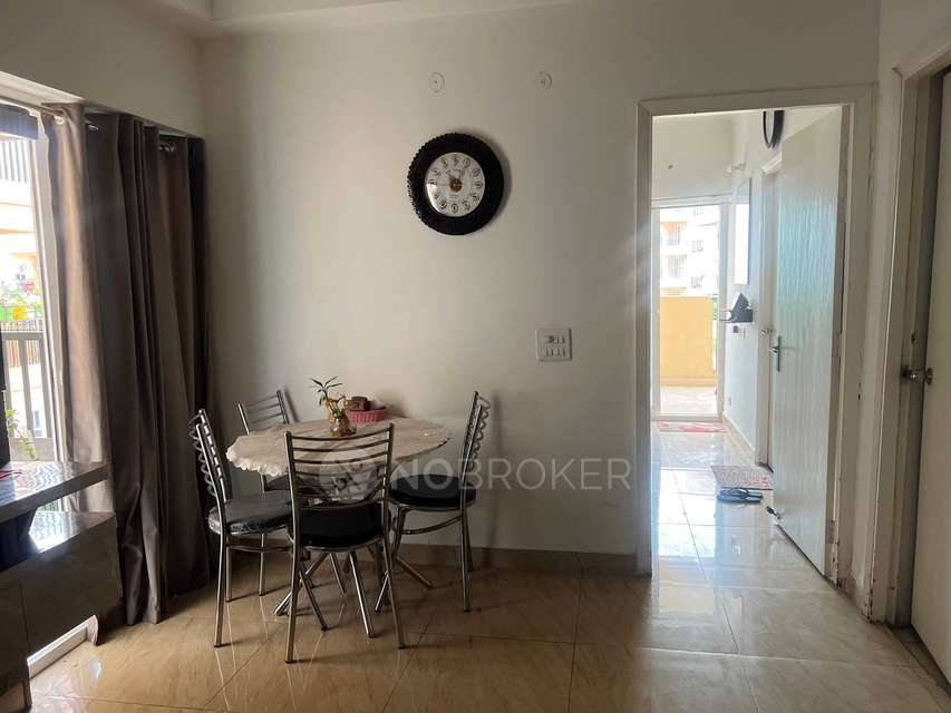 2 BHK Flat In Gaur City 14th Avenue Phase 1 for Rent  In Gaur City 2