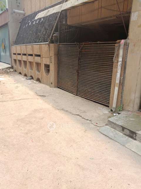 1 RK Flat for Rent  In Mukherjee Nagar