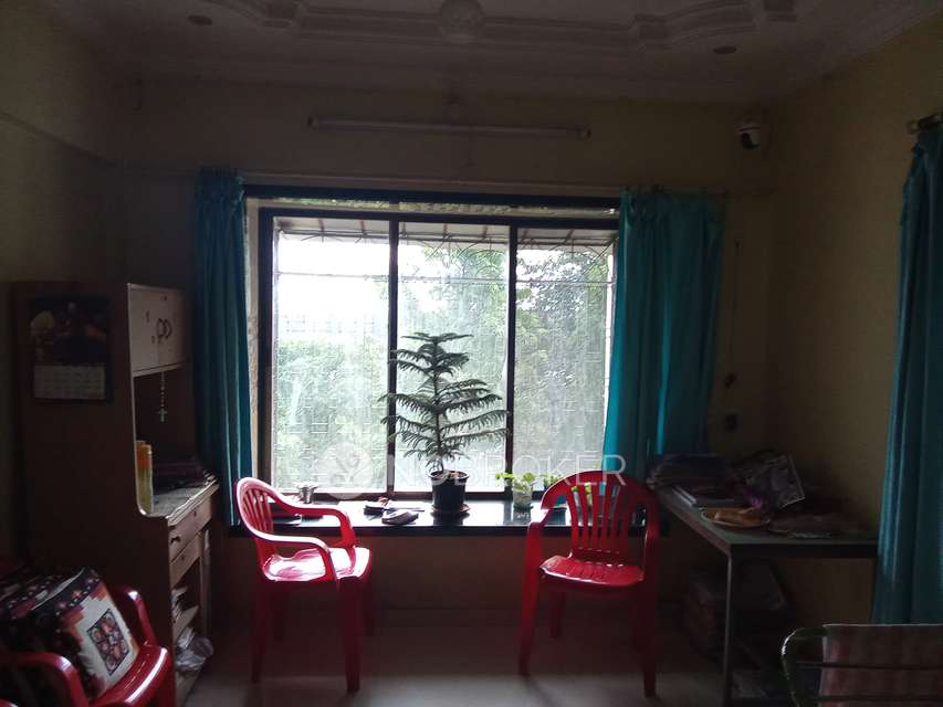 1 BHK Flat In Veda Chs For Sale  In Borivali West