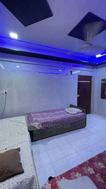 PG for Girls in Juhu