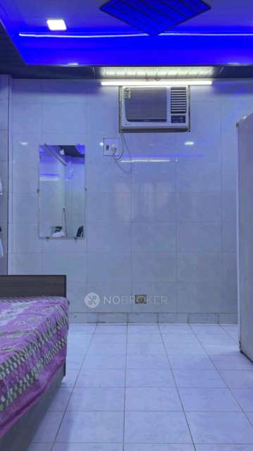 PG for Girls in Juhu