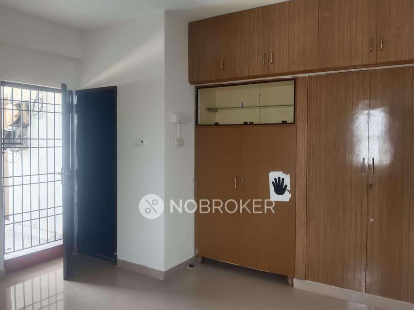 3 BHK Flat In Akshaya Apartment For Sale  In  West Mambalam