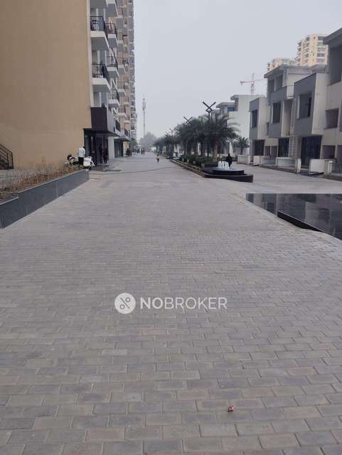 3 BHK Flat In Paramount Emotions For Sale  In Bisrakh Jalalpur