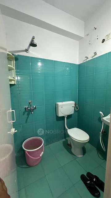 2 BHK Flat In Asif Nagar For Sale  In Asif Nagar