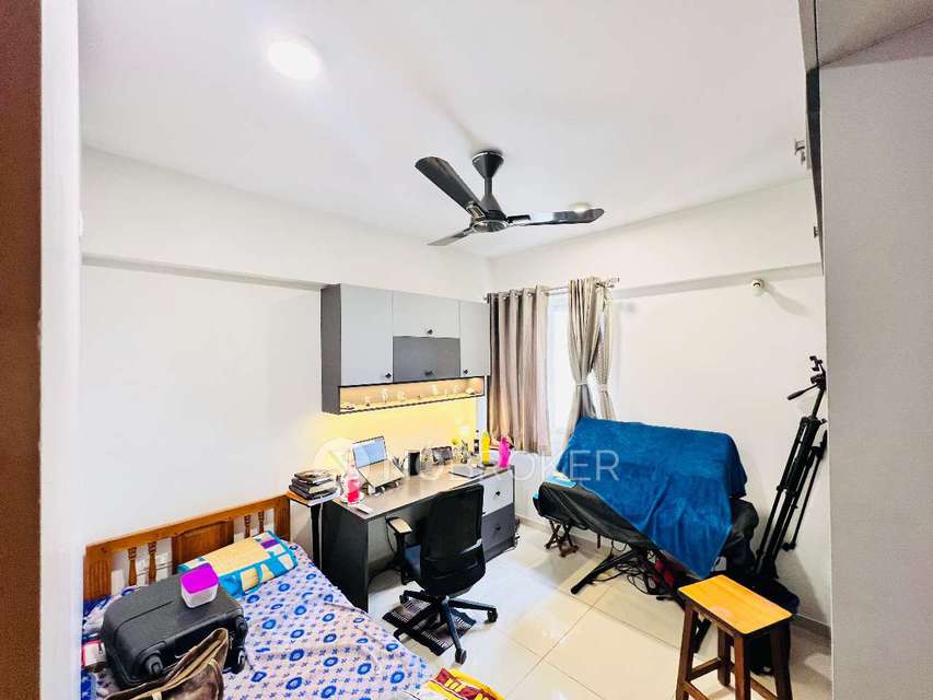 3 BHK Flat In Slv Pragathi Amber, Electronic City For Sale  In Electronic City