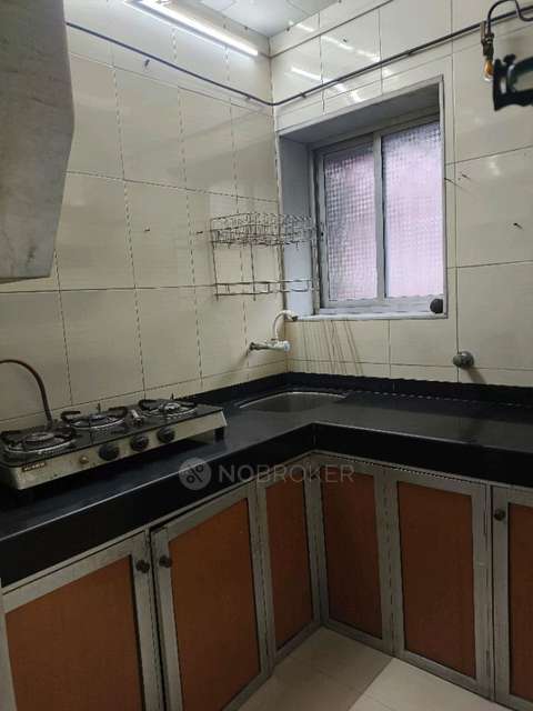 Shared Room for Male In 1 BHK  In B21, Shree Pornimi Apartment, Panchpakhadi In Panch Pakhdi, Thane West