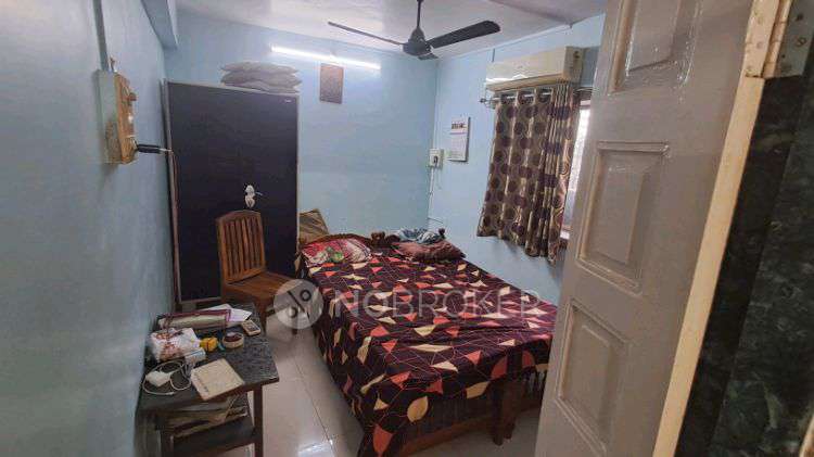 2 BHK Flat In Shree Shakti Apartment For Sale  In Khar West
