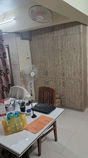 2 BHK Flat In Shree Shakti Apartment For Sale  In Khar West