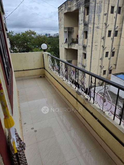 Shared Room for Male In 1 BHK  In Ashtvinak Building In Mk Chowk