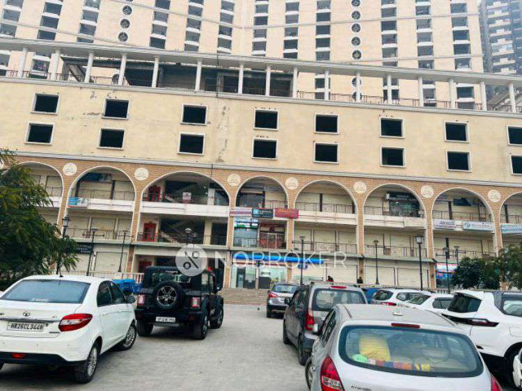 Shop in Gaur City, Noida for sale 