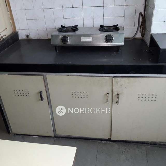 1 RK Flat In Yashovardhan Society For Sale  In Mahim