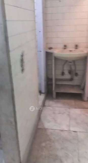 2 BHK Flat In Sion Mahalaxmi Chs, Sion For Sale  In Sion