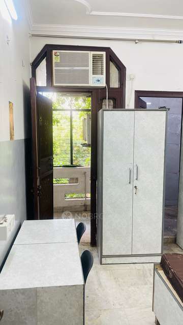 PG for Boys in Kamla Nagar