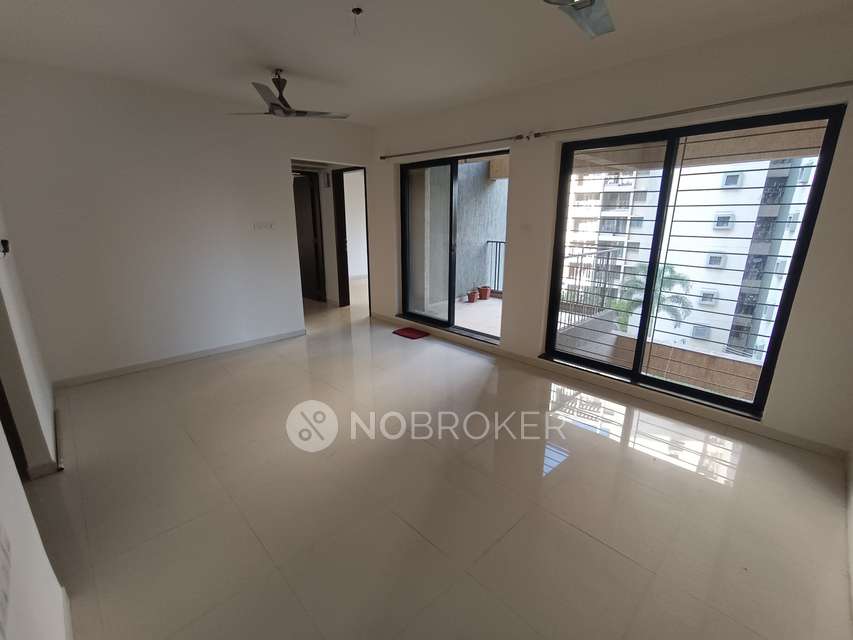 2 BHK Flat In Pride World City,  For Sale  In Charholi Budruk