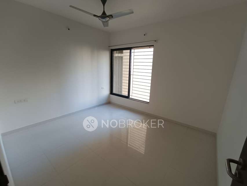 2 BHK Flat In Pride World City,  For Sale  In Charholi Budruk
