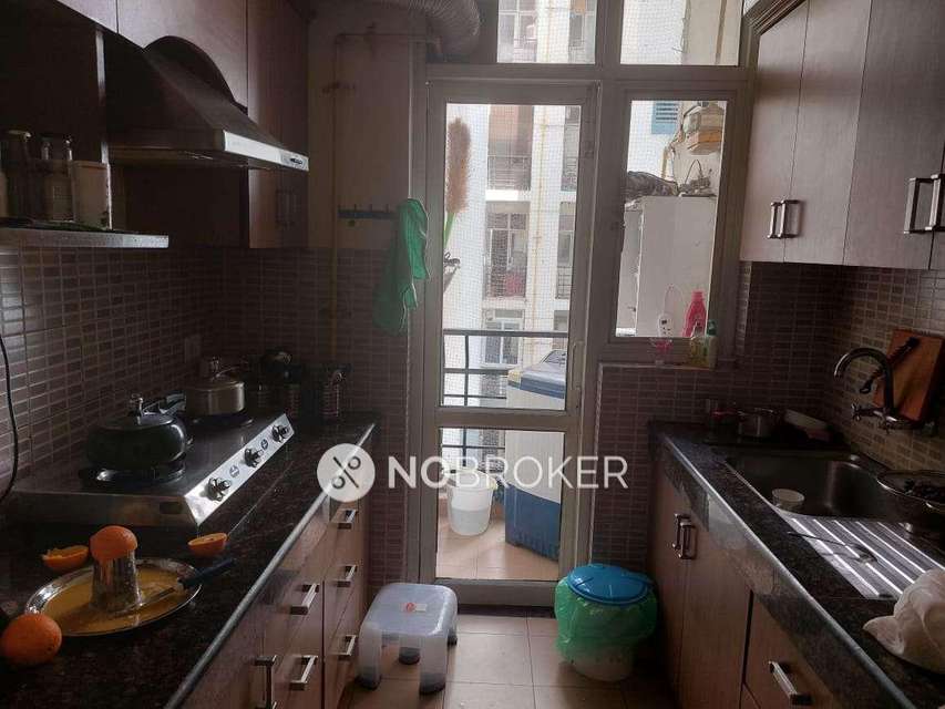 2 BHK Flat In Grand Omaxe For Sale  In Sector 93