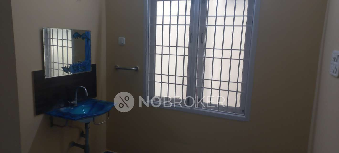 2 BHK Flat In Mohana Apartments For Sale  In Adambakkam