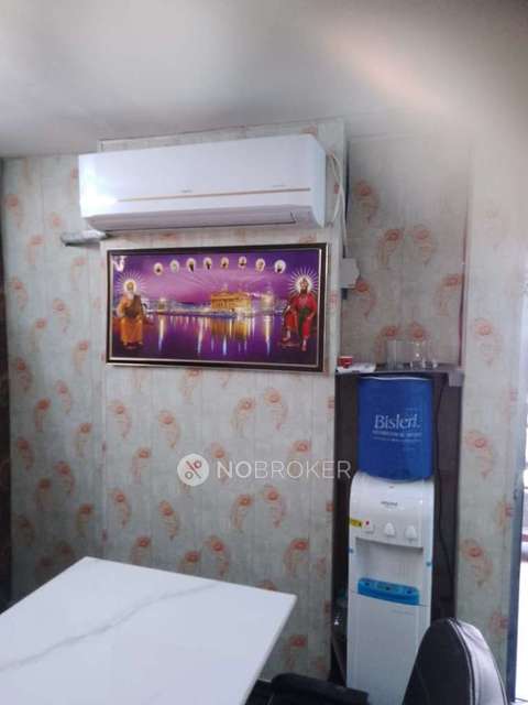 Shop in Kailash Hills, East Of Kailash, Delhi for Rent 