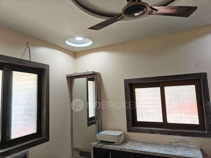 2 BHK Flat In Sindh Seva Samiti Nagar For Sale  In Sion Koliwada