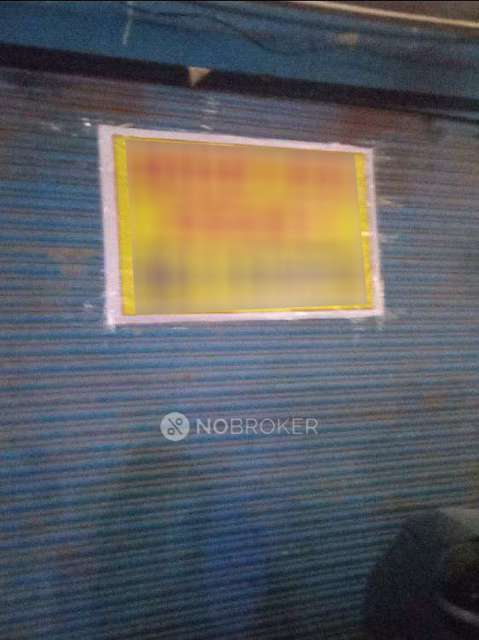 Shop in Madangiri, Delhi for Rent 