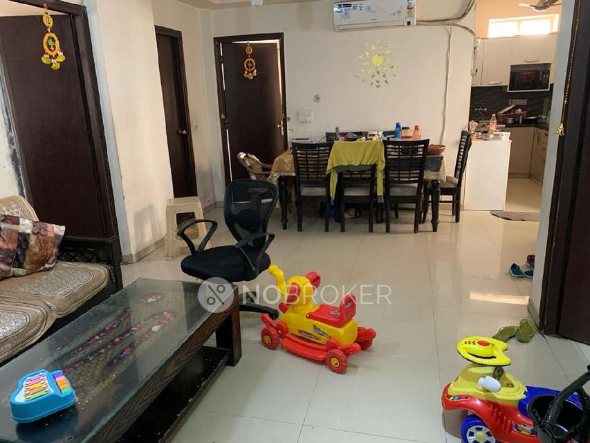 3 BHK Flat In Galaxy Vega Techzone-iv For Sale  In Roza Yakubpur