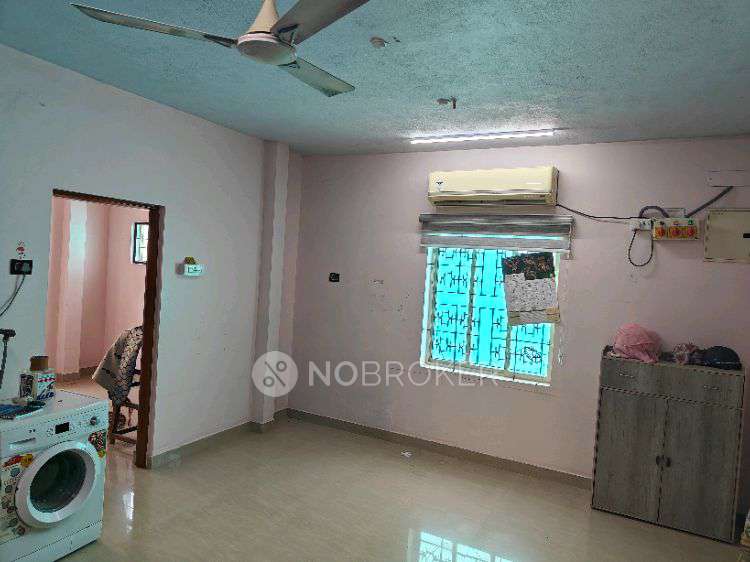 2 BHK Flat In Vasanth Apartments For Sale  In 5432, 3rd Pallam St, Kennedy Nagar, Vyasarpadi, Chennai, Tamil Nadu 600039, India