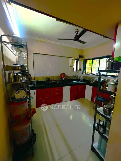 Shared Room for Male In 2 BHK  In Shri Samartha Co Operative Housing Society Limited In Gultekadi