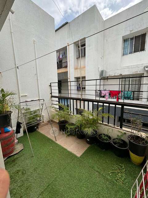 1 BHK Flat In Jay Residency For Sale  In Saswad St Stand
