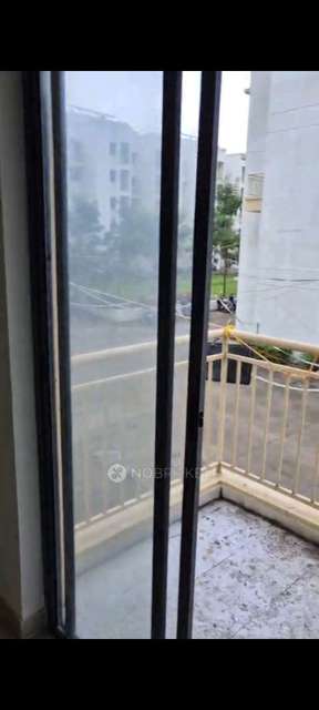 2 BHK Flat In Peninsula Address One For Sale  In Address One