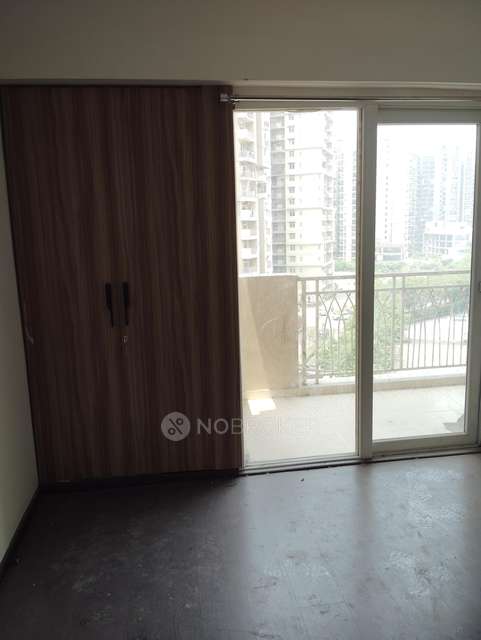 3 BHK Flat In Mahagun Mywoods For Sale  In Greater Noida