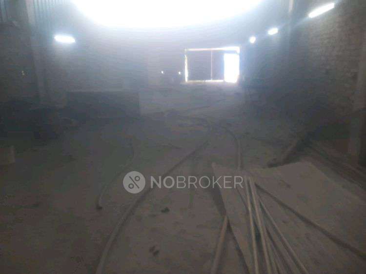 Industrial Building in Lal Kuan Ghaziabad Uttar, Ghaziabad for Rent 