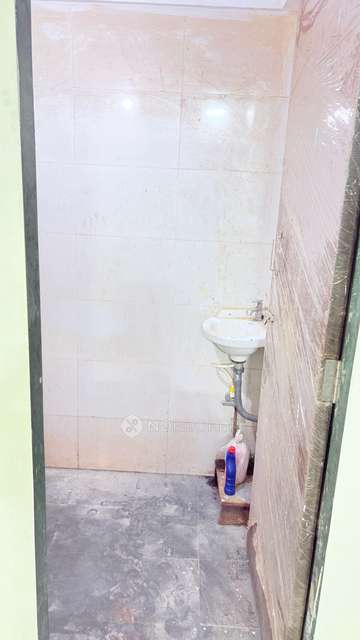 1 BHK House For Sale  In Chinchpokli,