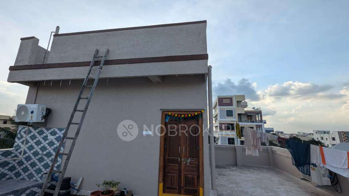 1 BHK House for Rent  In 3553, New Mig Road