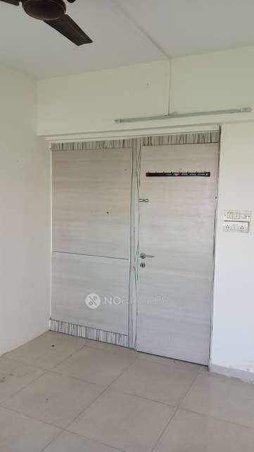 2 BHK Flat In Mahavir Trinket For Sale  In Bhandup West