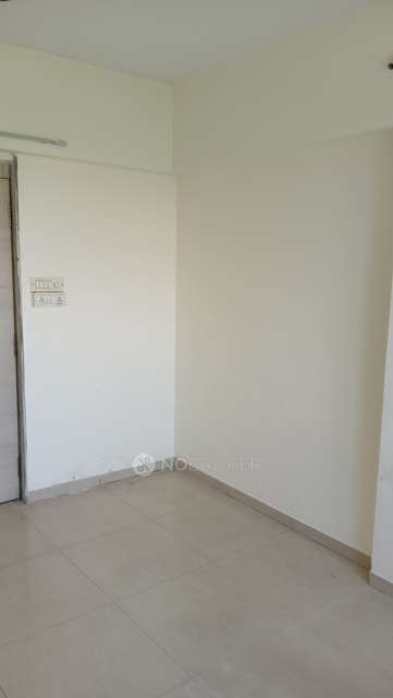 2 BHK Flat In Mahavir Trinket For Sale  In Bhandup West