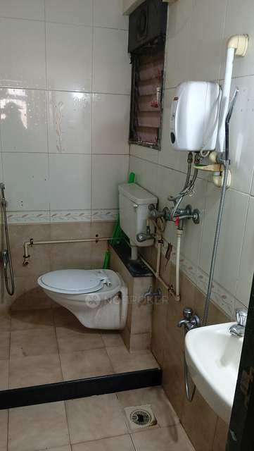 2 BHK Flat In Mahavir Trinket For Sale  In Bhandup West
