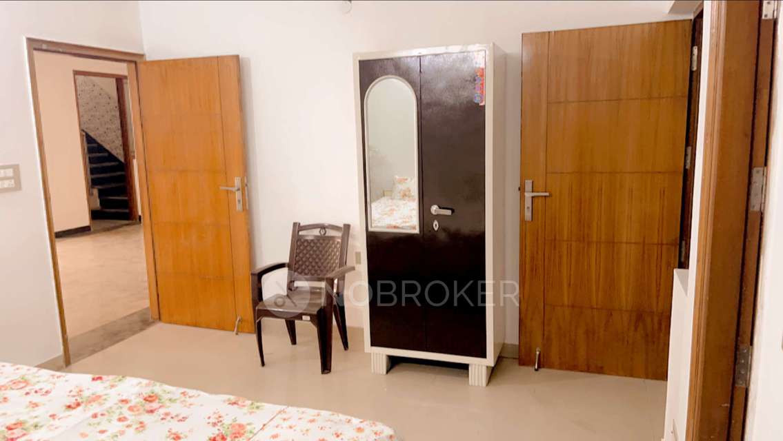 PG for Girls in Sector 71