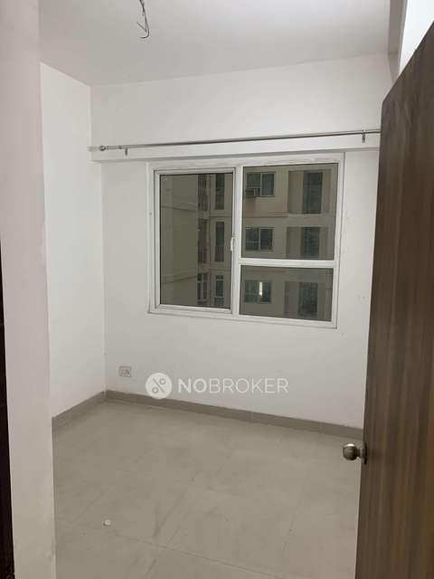3 BHK Flat In Mahagun Moderne For Sale  In Sector 78