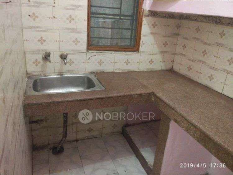 1 BHK Flat In Radhika Apartments for Rent  In Dwarka Sector 14