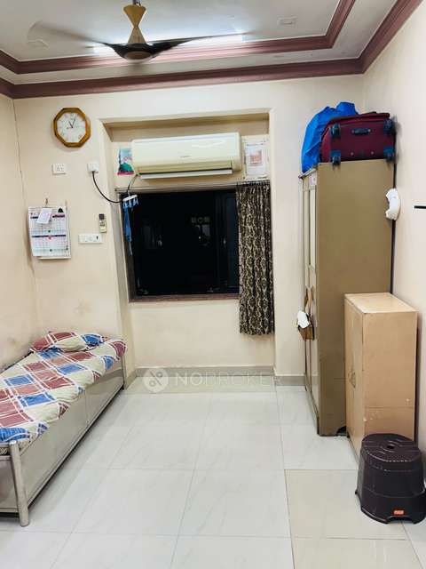 1 BHK Flat In Sookaina Manzil for Rent  In Chinchbunder